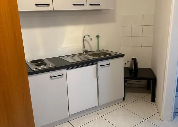 بيت ضيافة Seckbach 3*