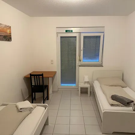 Casa de hóspedes Seckbach 3*