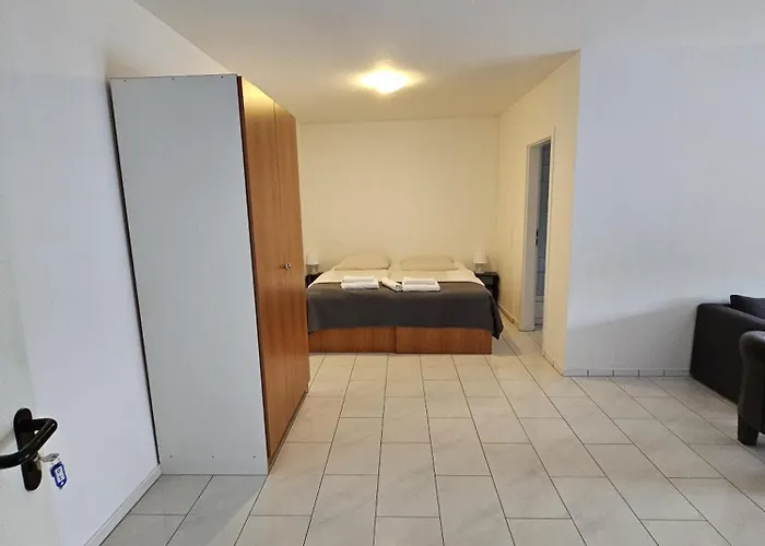 Pensión Seckbach 3*