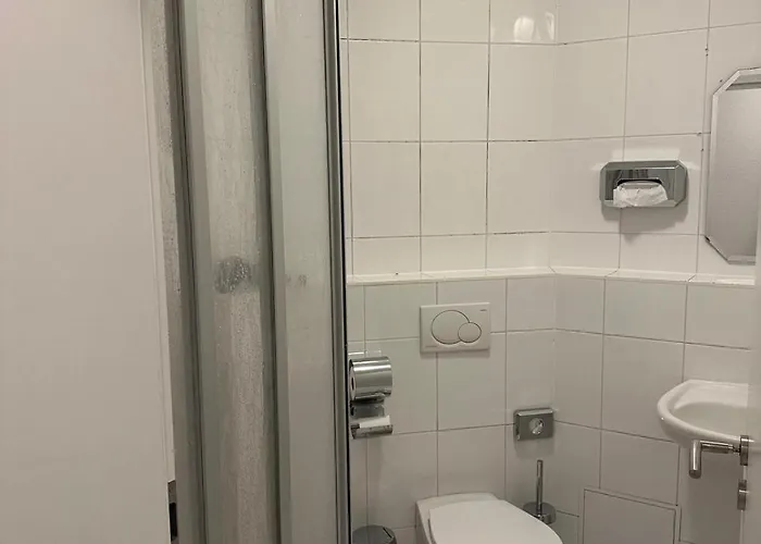 Seckbach Pensión 3*