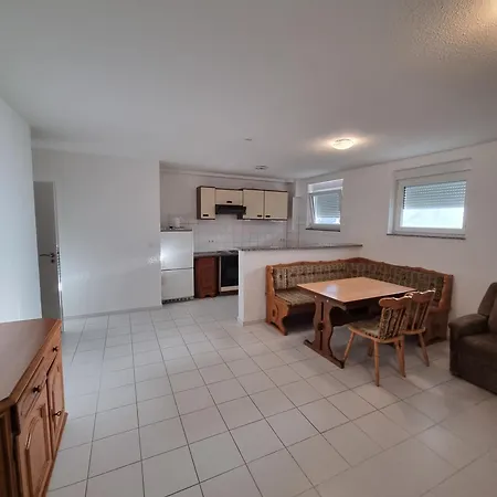 Seckbach Gasthuis 3*