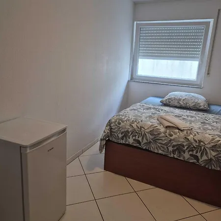 Seckbach Gasthuis 3*