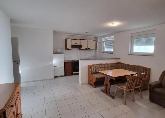 Seckbach Pensjonat 3*