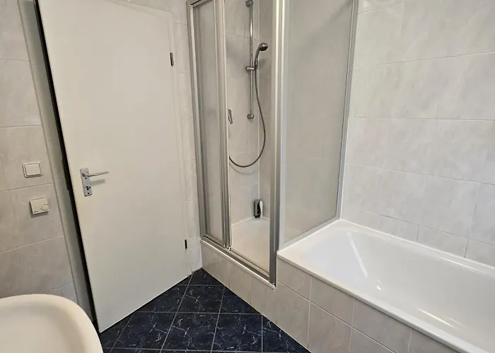 Seckbach Pensjonat 3*