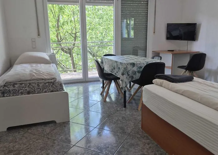 Seckbach Pensjonat 3*